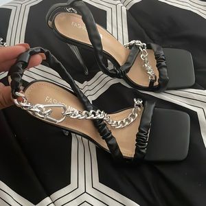 Fashion nova heels